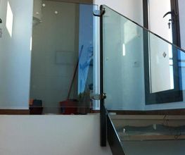 aluminios-rabasa-escalera-04.jpg