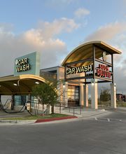 Suds Deluxe Car Wash image 2