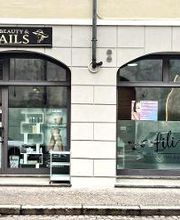 Lili Beauty and Nails immagine 1