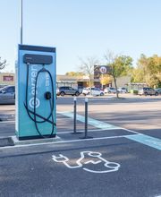 EVzen Station de recharge Arnay le Duc - U express