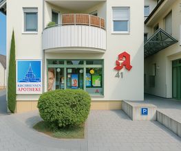 Aussenansicht der Kirchbrunnen Apotheke