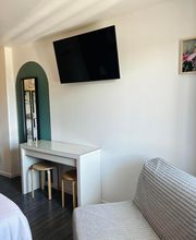 Le Lys Hotel image 7