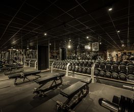 Fitness First Club Gräfenhausen - Hantel Training