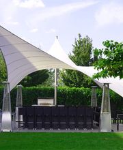 Outdoorküche und textile Architektur