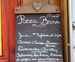 Pizza Bruna image 8
