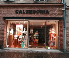Calzedonia image 1
