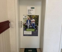 Eingang der Agentur bei HDI Versicherungen: Stefan Gröb in Marburg