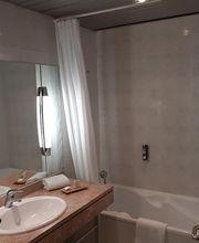 Logis Hôtel Lyon Est Adhérent image 2