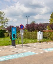 EVzen station de recharge Maxi Champignelles