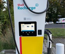 Shell Recharge Charging Station Bild 1