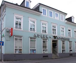 Aussenansicht der Adler-Apotheke