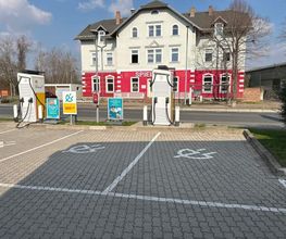 Shell Recharge Charging Station Bild 2