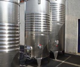 Julien Viticulture image 2