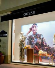 GUESS imagen 4