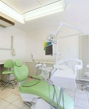 Studio dentistico dr. med. Airoldi Giulio Bild 4