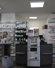 pharmacien-amavita-acacias-caissier