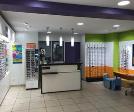 Optic 2000 image 6