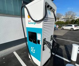Shell Recharge Charging Station Bild 1