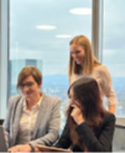 Das ICED Solutions Team
Ein erfahrenes Team von Experten aus den Bereichen:

Digitalisierung
Künstliche Intelligenz
Online Marketing
Unternehmensberatung
Mimikresonanz & Kommunikation