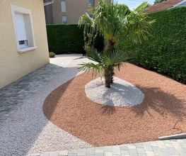 LARDET JARDINS SERVICES image 17