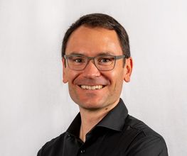 TEAM 15 - PRAXIS FÜR ZAHNMEDIZIN DR. HERMANN & PARTNER Bild 11