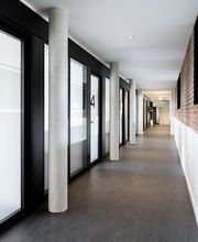 IDent Kassel | Zahnarzt Dr. Ila Davarpanah Bild 3