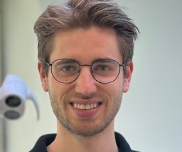 TEAM 15 - PRAXIS FÜR ZAHNMEDIZIN DR. HERMANN & PARTNER Bild 2