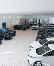 Interni dell'autosalone