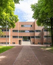 IDent Kassel | Zahnarzt Dr. Ila Davarpanah Bild 5