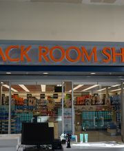 Exterior Shot of Store/Building (Wide Shot)