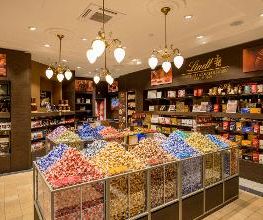 Top of Europe Flagship Store Bild 5