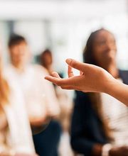 COMCAVE.COLLEGE Hof, Realschulgäßchen Bild 3