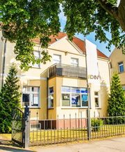 Außenansicht - AXA Versicherung Hecht & Schnak OHG - Kfz Versicherung in Neubrandenburg