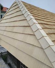 Fritz Tschanz Bedachungen, Gratdetail Schindeldachspycher Dorf Sigriswil