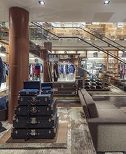 Louis Vuitton Milano Montenapoleone immagine 4