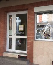 Salon des Arcades image 6