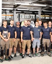 Fahrzeug und Industrielackierungs GmbH Bild 1