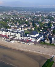 Mairie - Cabourg image 7