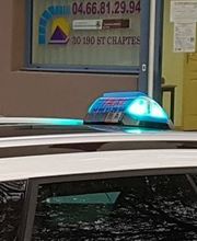 LES TAXIS BLEUS image 1