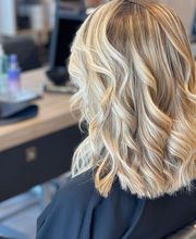 Karine Mazzelli Coiffure image 11