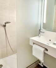 B&B HOTEL Lille Centre Grand Palais image 7