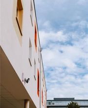 Facade without logo