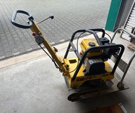 Rüttelplatte / Pflasterverdichter / Vibrationsplatte mieten