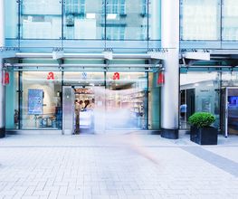 Apotheke am Neumarkt Bild 1