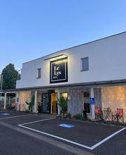 Le Lys Hotel image 5
