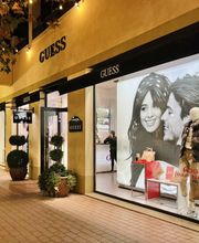 GUESS imagen 2