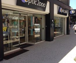 Optic 2000 image 1