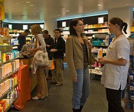 TopPharm Apotheke Göldlin AG Bild 3