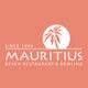 Mauritius Logo: Das Markenzeichen von Mauritius – The Beach Restaurant. Modernes Branding mit sommerlichen Elementen, das für entspannte Atmosphäre, leckeres Essen & Urlaubsfeeling