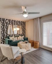 Huntington Glen image 11